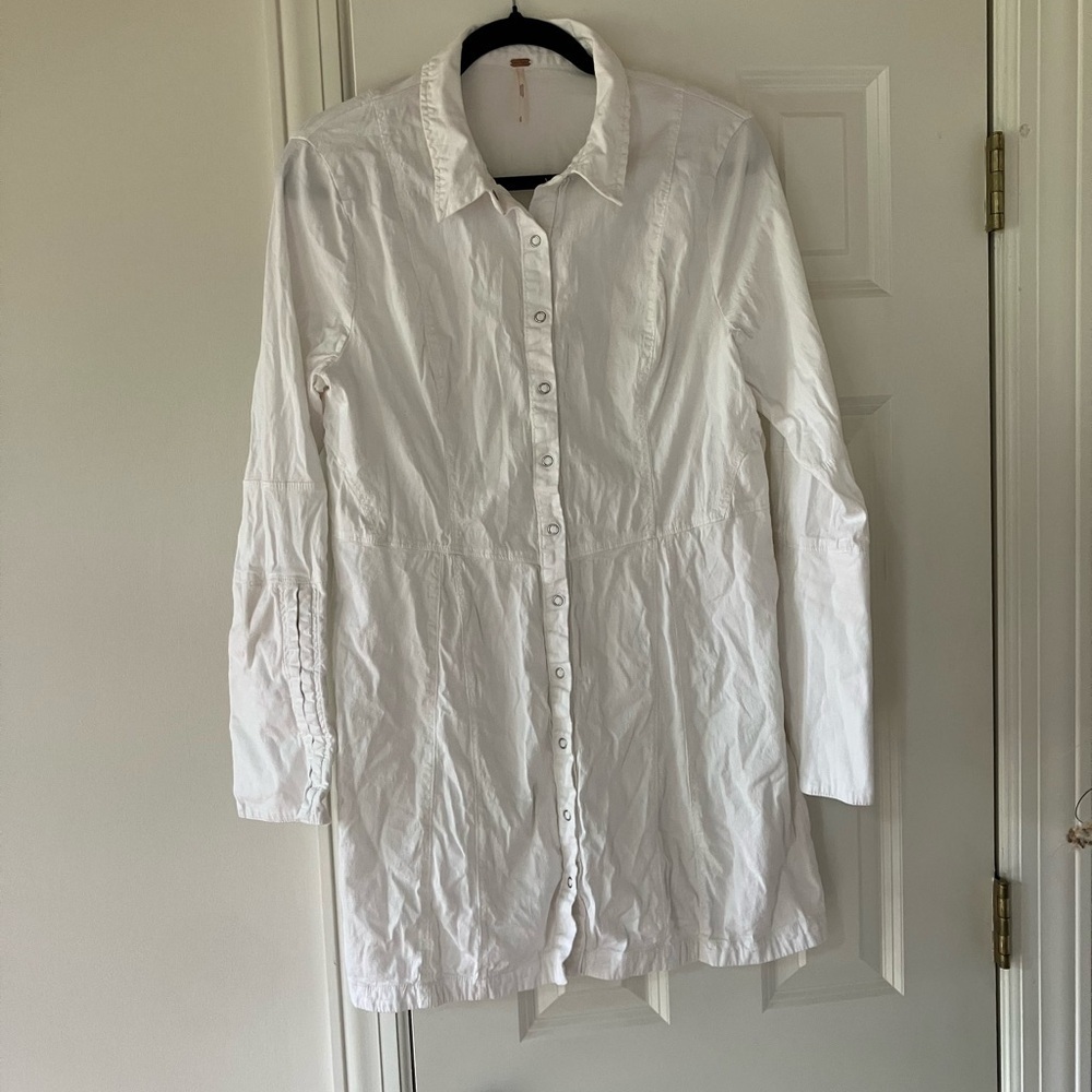 Woman’s Free People White Button-Up Shirt Long Sleeve Dress (Large) - Picture 5 of 13